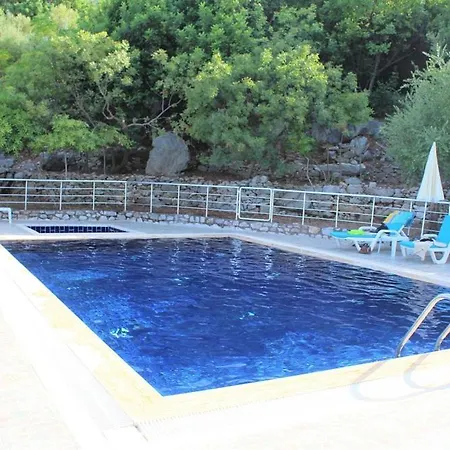 Otel Kumlubuek *